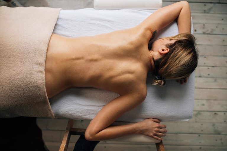 Relaks który da wam profesjonalny masaż tantryczny